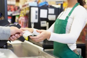 Cât costă un card internațional de salariu